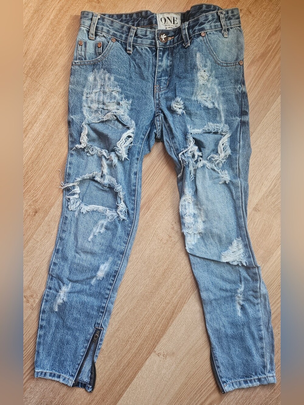 One Teaspoon Trashed Free Birds Distressed Ripped Jeans